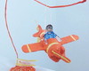 Imagem 4 - AVIÃO FEITO COM MATERIAL RECICLADO