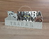 Imagem 1 - Decoração Trader Branco com Acrílico 30cm