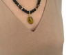 Imagem 5 - Choker Olho de Tigre com Ônix e Pingente Banhado a Ouro