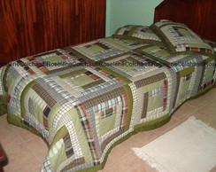 COLCHA EM PATCHWORK DE SOLTEIRO