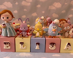 Cubos em mdf com Apliques de Biscuit da Galinha Confeitaria