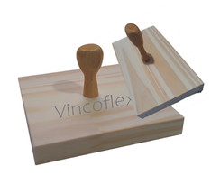 Kit com 2 Carimbos: Um com 12 x 12 cm e Outro com 8 x 3 cm
