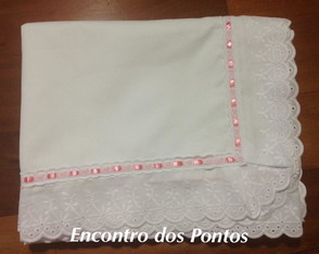 Colcha para Moisés de Piquê e Bordado In