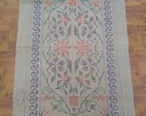 Juta pintada Arraiolo ,56 x 1,04