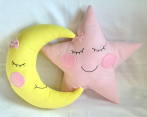 Almofadas Lua e Estrela Amarela e Rosa
