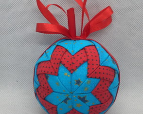 Bola de Natal Patchwork