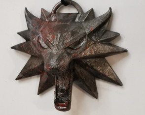 Medalhão do Lobo - Jogo The Witcher