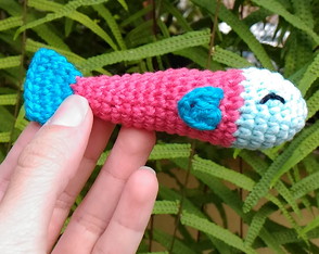 Sardinha com Catnip Brinquedo para Gatos Amigurumi Crochê