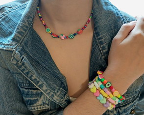 Conjunto Colar E Pulseiras Frutinhas