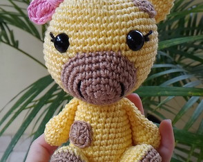 Girafinha Baby Safári Amigurumi Com Laço Menina