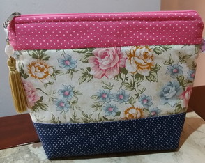 Necessaire de Tecido Floral