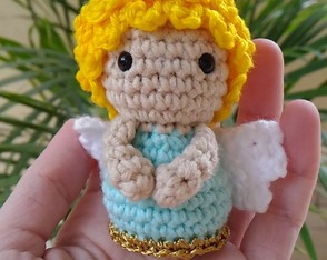 Mini Anjinho Amigurumi Lembrancinha