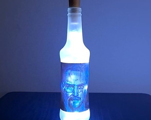 Luminária Breaking Bad - Série - Garrafa com Led