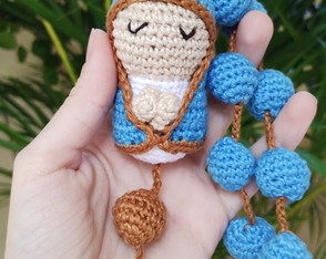 Terço Dezena Santinha Amigurumi Crochê 30cm