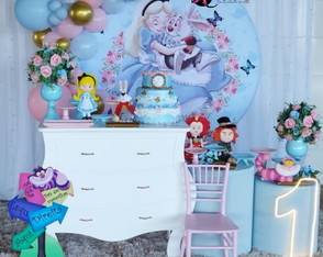 Locação Decoração Alice no Pais das Maravilhas. na Zs/sp