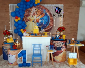 Locação Decoração a Bela e a Fera. Estamos na Zs/sp