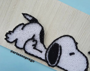 Quadro Snoopy em String Art