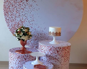 Locação Kit Pegue e Monte Branco com Glitter Rose