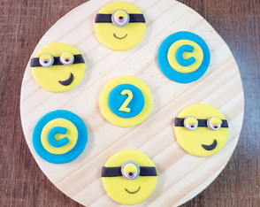 Aplique 4 cm Doces Tema Minions