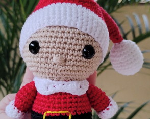 Ajudante de Papai Noel Amigurumi