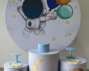 Locação Kit Pegue e Monte Astronauta Candy