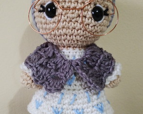 Boneca Nise da Silveira Amigurumi Crochê