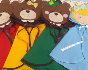 Kit com 4 Capas Cachinhos Dourados e os Três Ursos