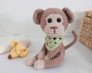 Macaco Amigurumi 100% Artesanal