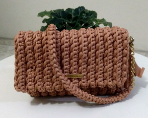 Bolsa Clutch Croche Bege