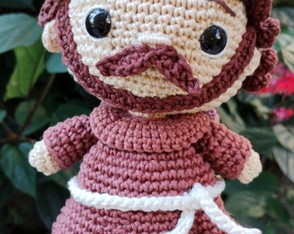 Boneco São Francisco de Assis Amigurumi Crochê