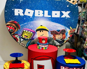Locação Kit Pegue e Monte Roblox
