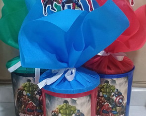 Centro de Mesa Vingadores Pote com Tampa
