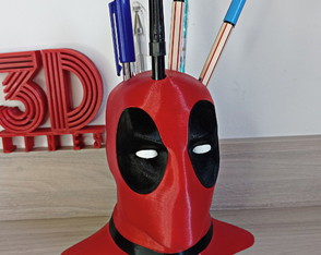 Busto Deadpool Porta Canetas - 15cm