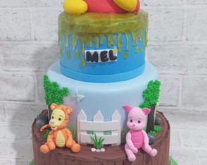Bolo Fake Ursinho Pooh