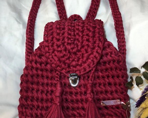Mochila Artesanal em Croche