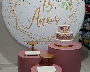 Locação Kit Pegue e Monte 15 Anos Roxo