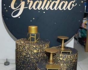Locação Kit Pegue e Monte Gratidão Preto com Dourado