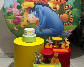 Locação Kit Pegue e Monte Ursinho Pooh 2