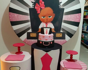 Locação Kit Pegue e Monte Poderosa Chefinha Negra