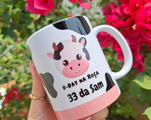 Caneca Aniversário by Day na Roça