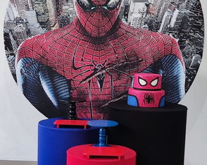 Locação Kit Pegue e Monte Homem Aranha 2