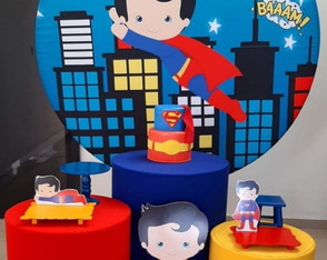 Locação Kit Pegue e Monte Super Man Cute