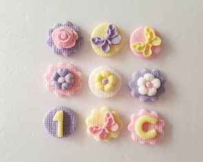 Kit 50 Aplique Brigadeiro 2,5 cm Tema Jardim/ Borboletas