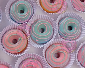 Lembrancinha Chá Revelação Mini Cake Donuts Chá de Bebê Mimo