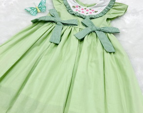 Vestido-bordado a Mão- 3 Anos