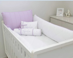 Kit de Berço Personalizado 09 Peças Branco com Lilás
