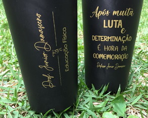 Copos Twister Preto Fosco com Borda Metalizada Formatura
