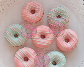 Lembrancinha Mini Cake Donuts Candy Colors Tom Pastéis Doces