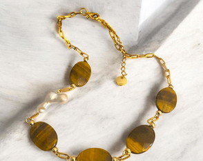 Colar Elegante Olho de Tigre Oval com Pérola Biwa
