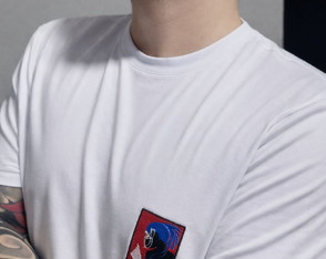 Camiseta Bordada Ogun